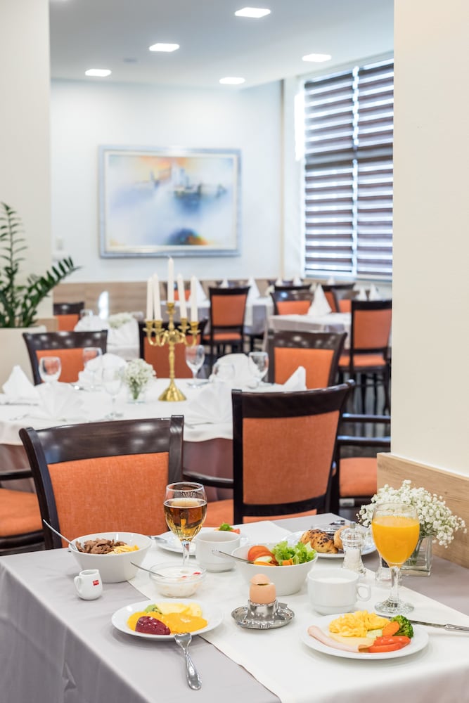 Hotel Mondo — Restaurant & bars in Split, Split-Dalmatia