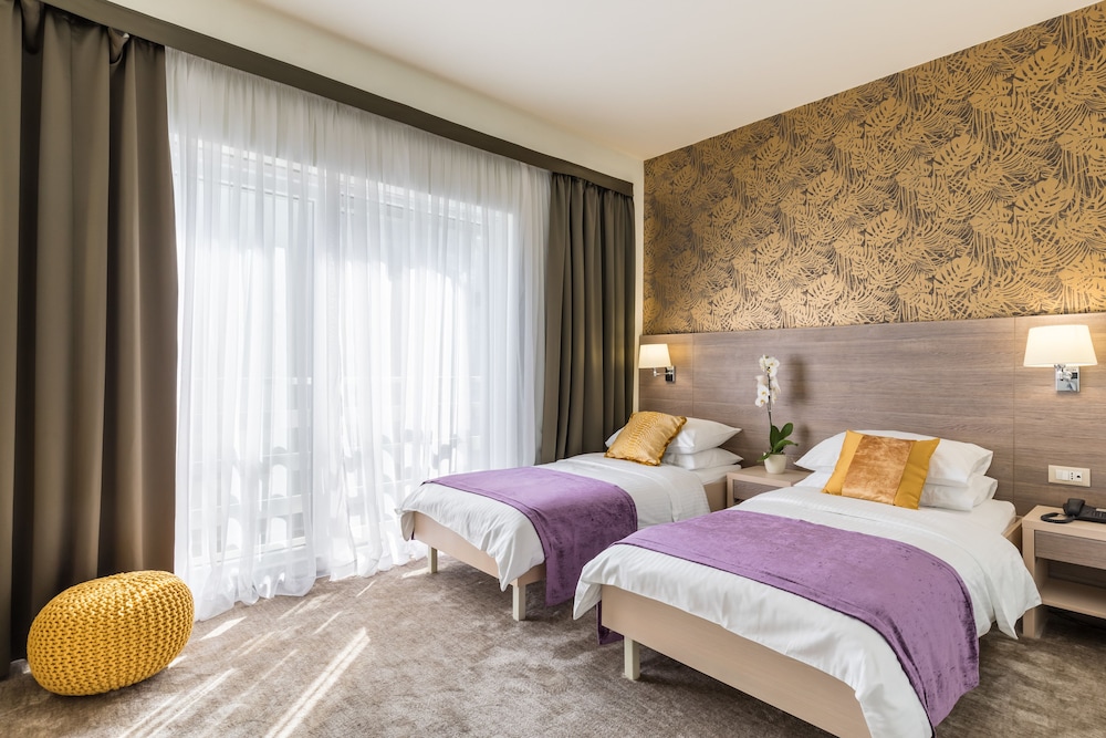 Hotel Mondo — Hotel rooms in Split, Split-Dalmatia