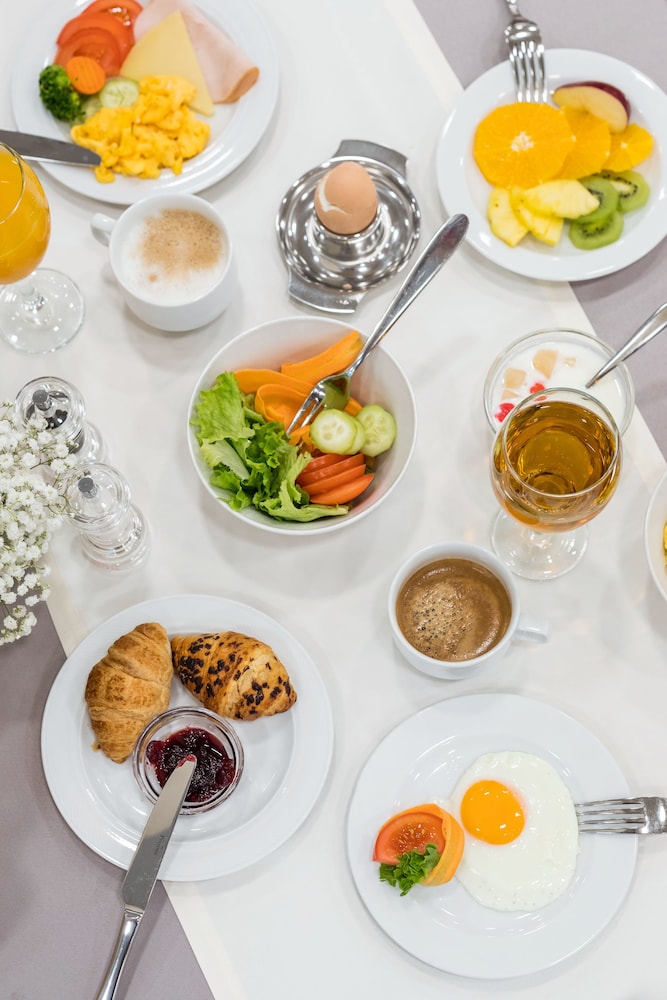 Hotel Mondo — Restaurant & bars in Split, Split-Dalmatia