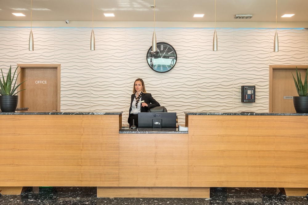 Hotel Mondo — Hotel building in Split, Split-Dalmatia