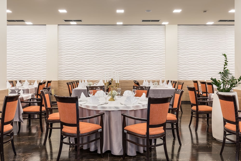 Hotel Mondo — Restaurant & bars in Split, Split-Dalmatia