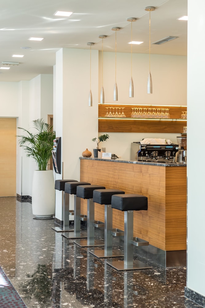 Hotel Mondo — Restaurant & bars in Split, Split-Dalmatia