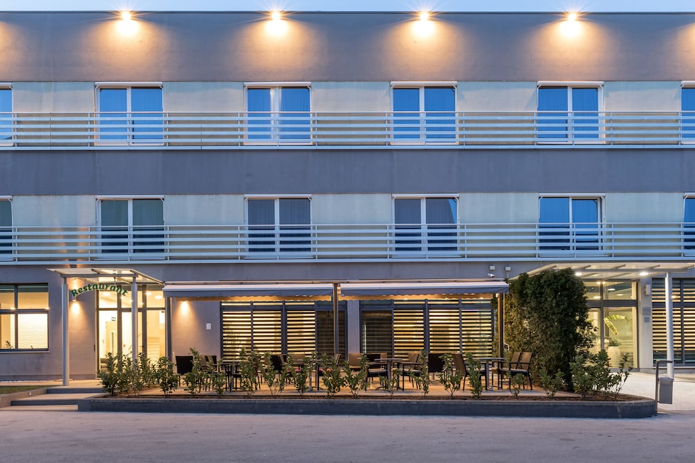 Hotel Mondo — Main photo in Split, Split-Dalmatia
