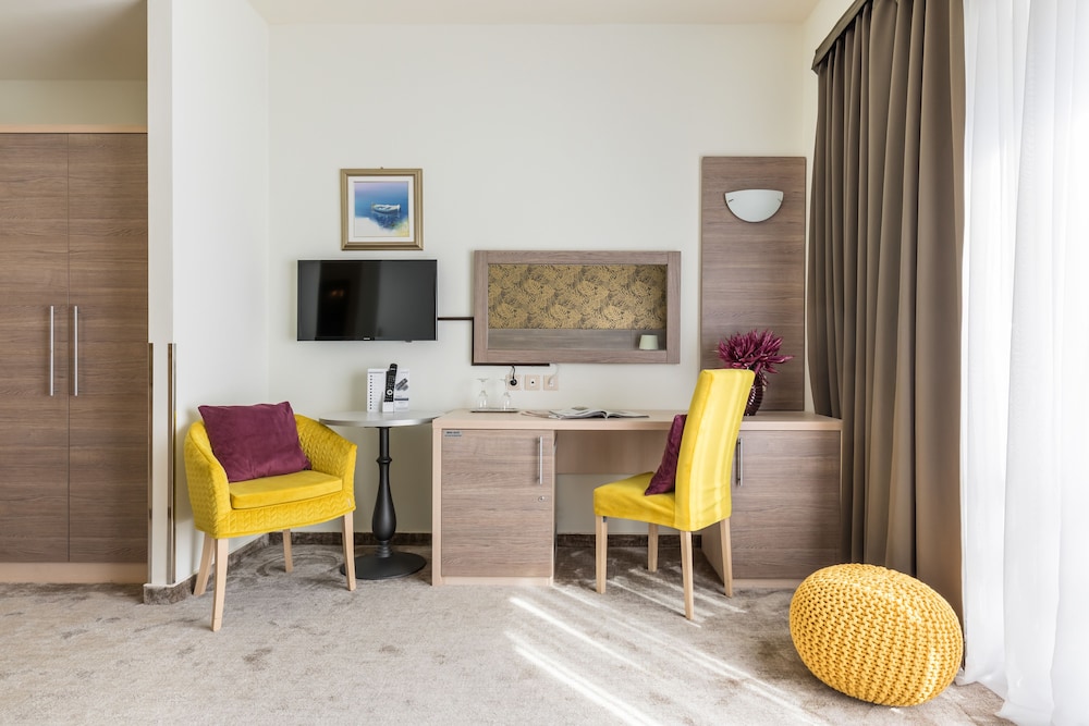 Hotel Mondo — Hotel rooms in Split, Split-Dalmatia