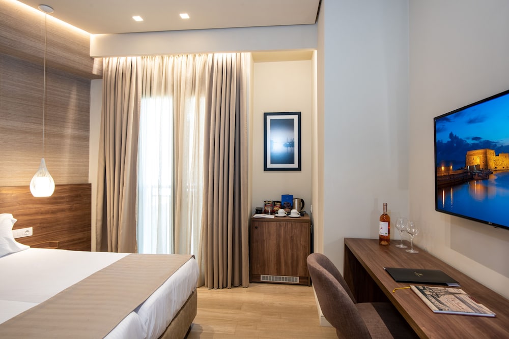 Metropole Urban Hotel — Hotel rooms in Heraklion
