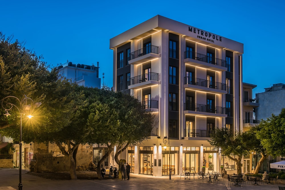 Metropole Urban Hotel — Hotel building in Heraklion