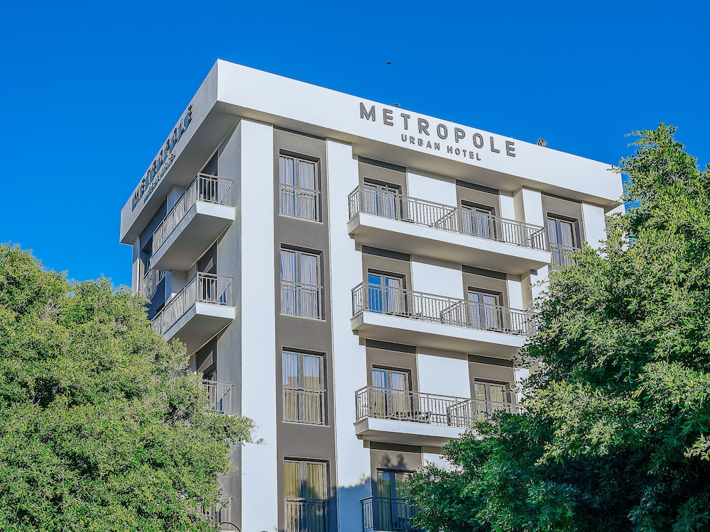 Metropole Urban Hotel — Hotel building in Heraklion