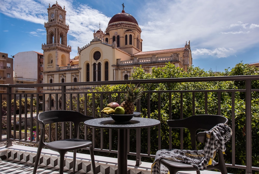 Metropole Urban Hotel — Attractions in the area in Heraklion