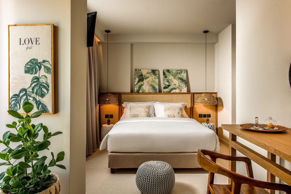 Dom Boutique Hotel — Hotel rooms in Heraklion