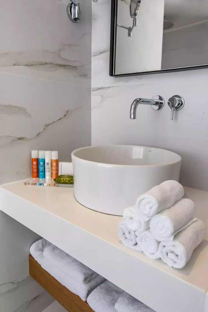Dom Boutique Hotel — Hotel rooms in Heraklion