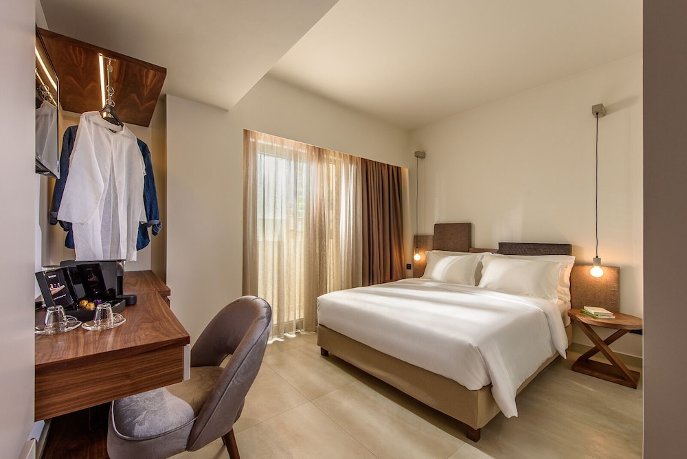 Dom Boutique Hotel — Hotel rooms in Heraklion