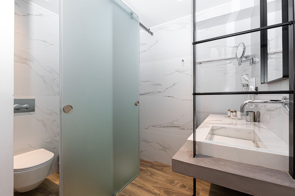 Dom Boutique Hotel — Hotel rooms in Heraklion
