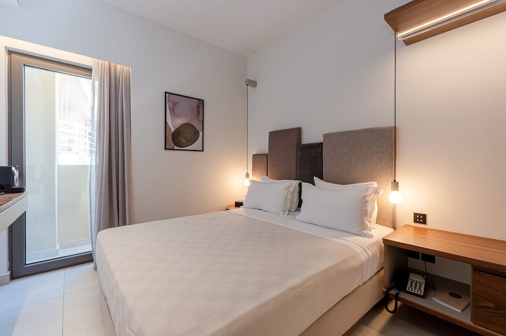 Dom Boutique Hotel — Hotel rooms in Heraklion