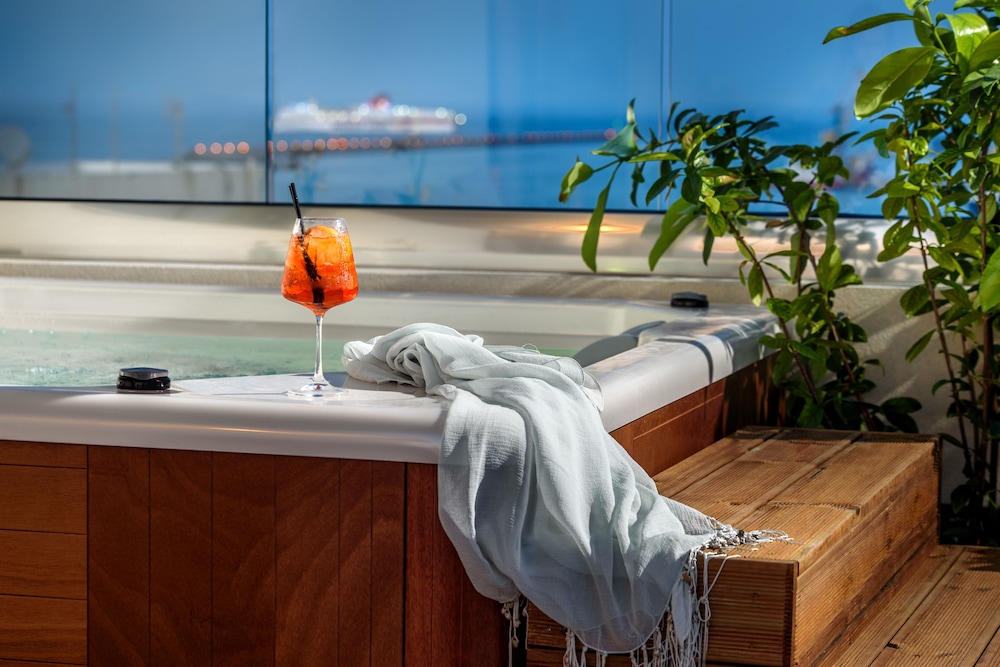 Dom Boutique Hotel — Spa in Heraklion