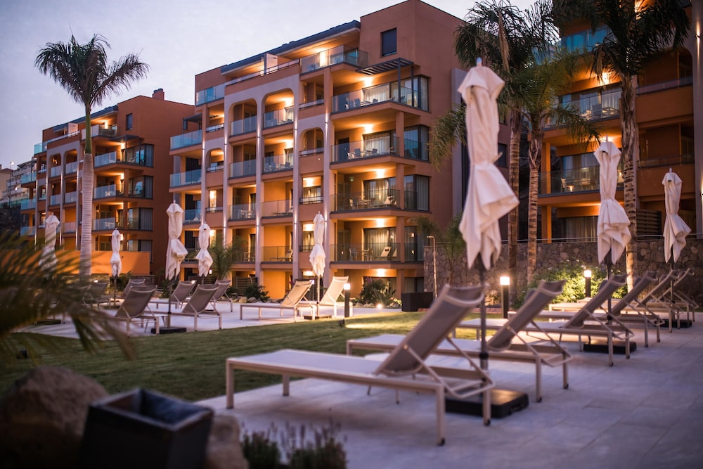 Arguineguin Park By Servatur VV — Hotel building in Arguineguin, Canary Islands