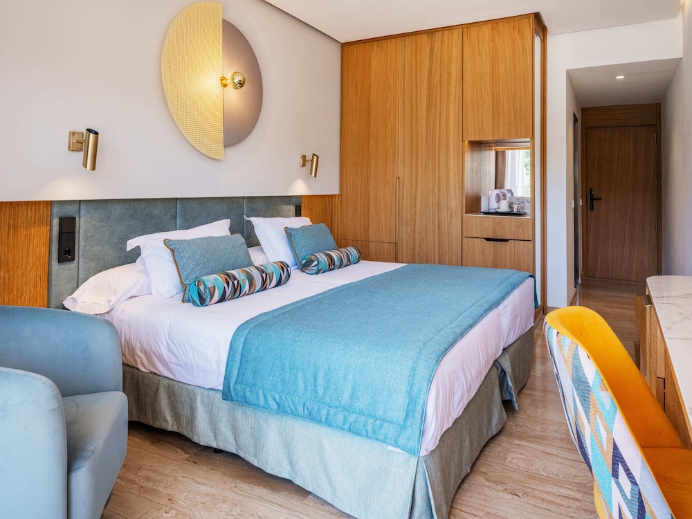 Grupotel Playa Camp de Mar - Adults Only — Hotel rooms in Andratx, Balearic Islands