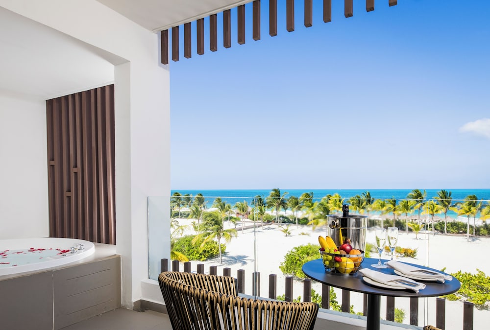 Majestic Elegance Costa Mujeres – All Inclusive — Hotel rooms in Playa Mujeres, Quintana Roo