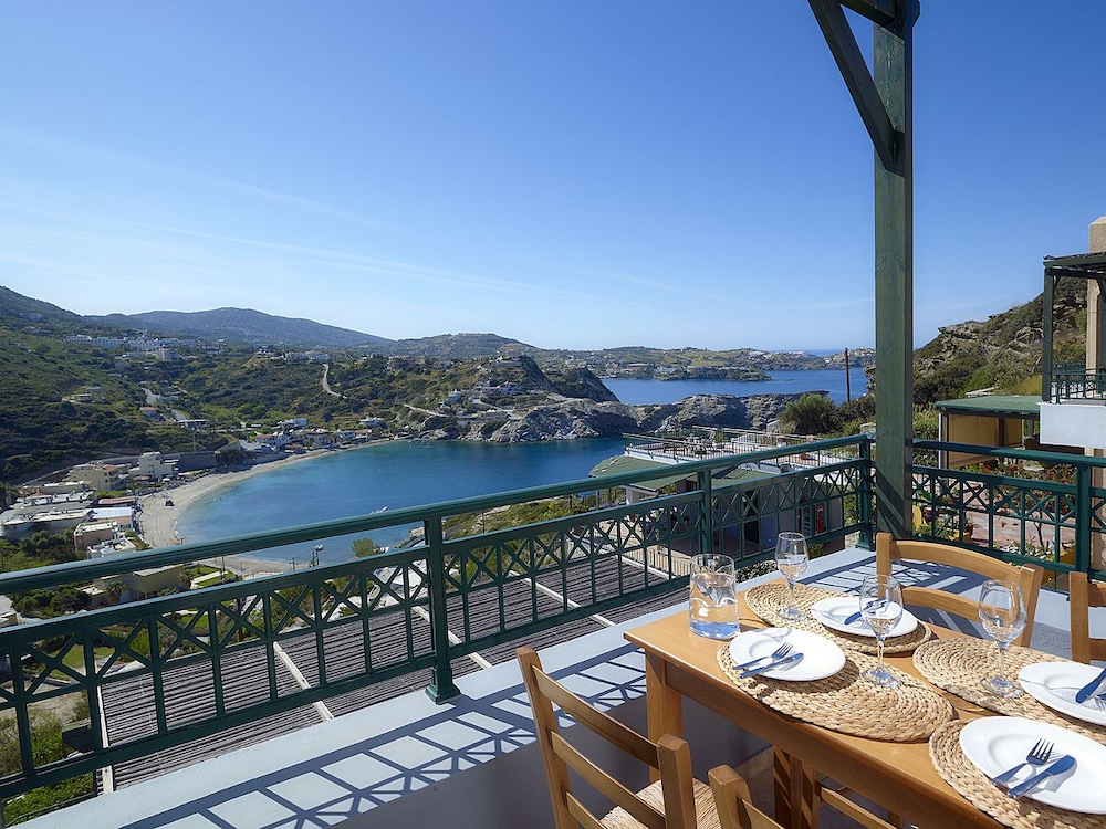 Erivolos Hotel Apartments — Attractions in the area in Lygaria
