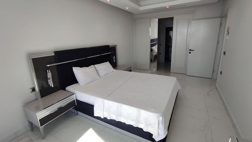 Elite Luxury Suite & Spa — Hotel rooms in Alanya
