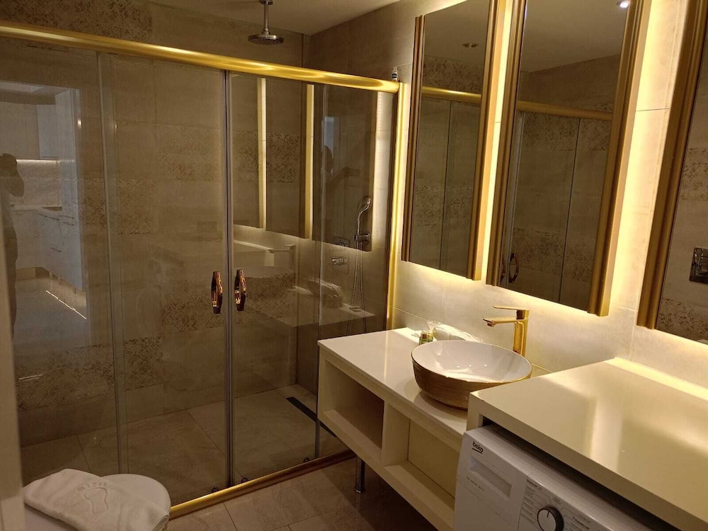 Elite Luxury Suite & Spa — Hotel rooms in Alanya