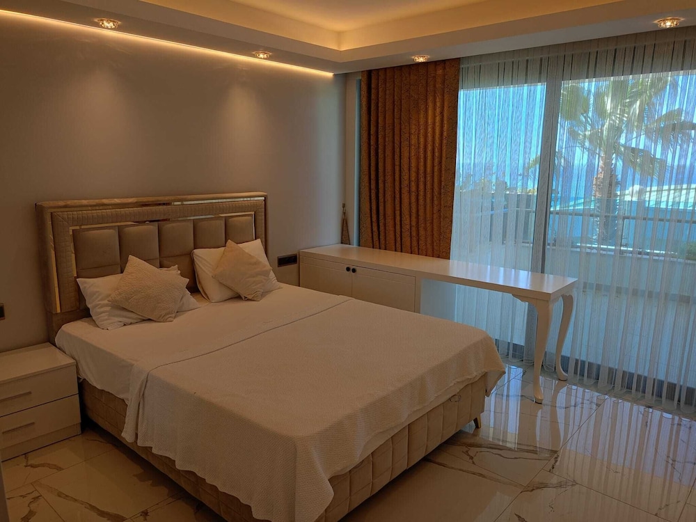 Elite Luxury Suite & Spa — Hotel rooms in Alanya