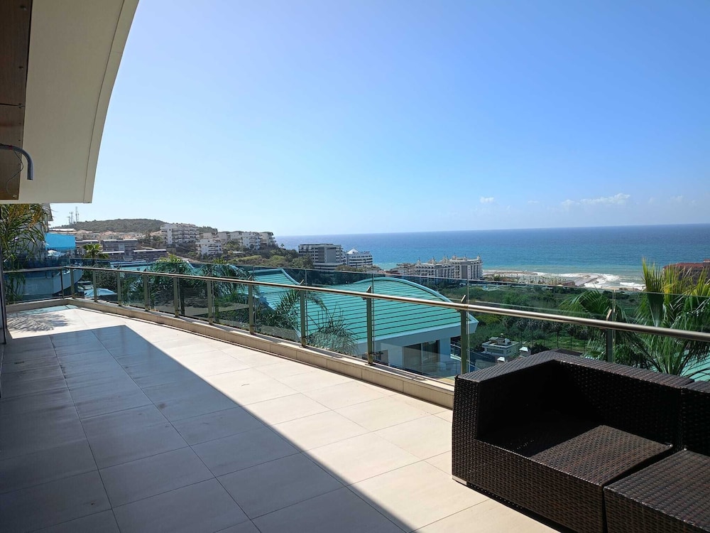 Elite Luxury Suite & Spa — Hotel building in Alanya