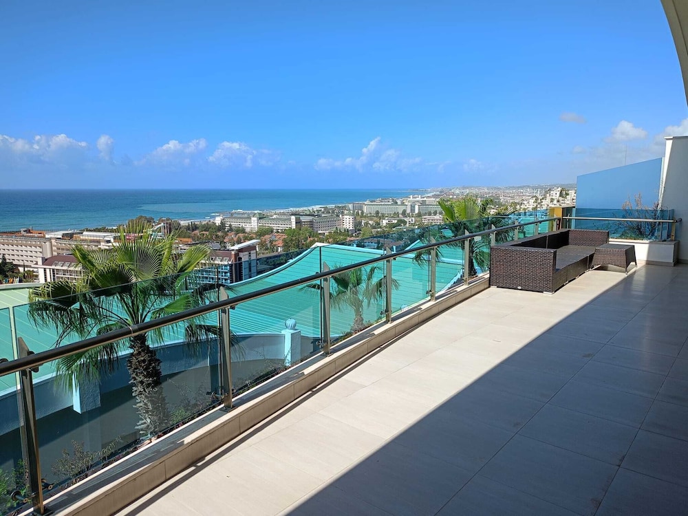 Elite Luxury Suite & Spa — Hotel building in Alanya