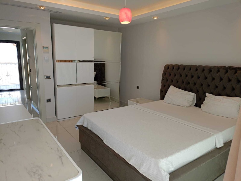 Elite Luxury Suite & Spa — Hotel rooms in Alanya