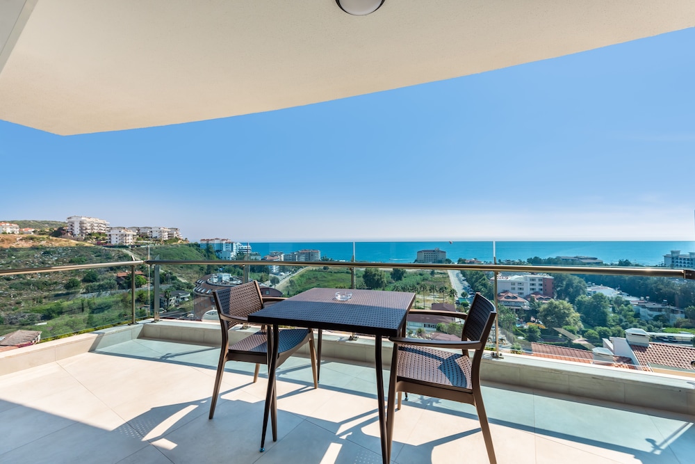 Elite Luxury Suite & Spa — Hotel rooms in Alanya