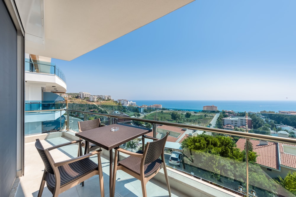 Elite Luxury Suite & Spa — Hotel rooms in Alanya