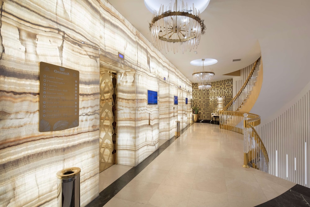 Granada Luxury Beach - All Inclusive — Hotel building in Avsallar
