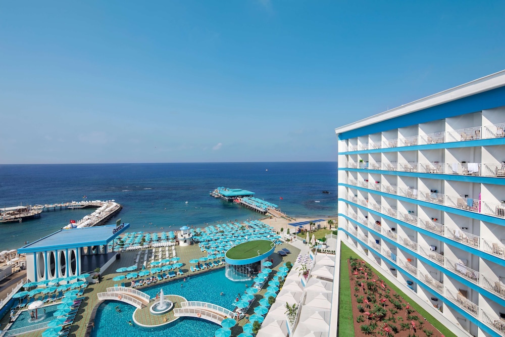 Granada Luxury Beach - All Inclusive — Beach in Avsallar