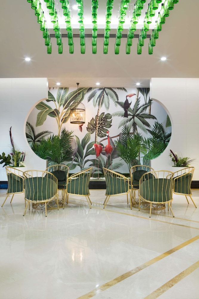 Granada Luxury Beach - All Inclusive — Restaurant & bars in Avsallar