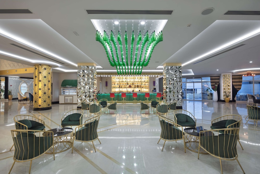 Granada Luxury Beach - All Inclusive — Restaurant & bars in Avsallar