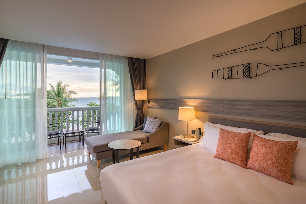 Centara Ao Nang Beach Resort & Spa Krabi — Hotel rooms in Ao Nang, Krabi