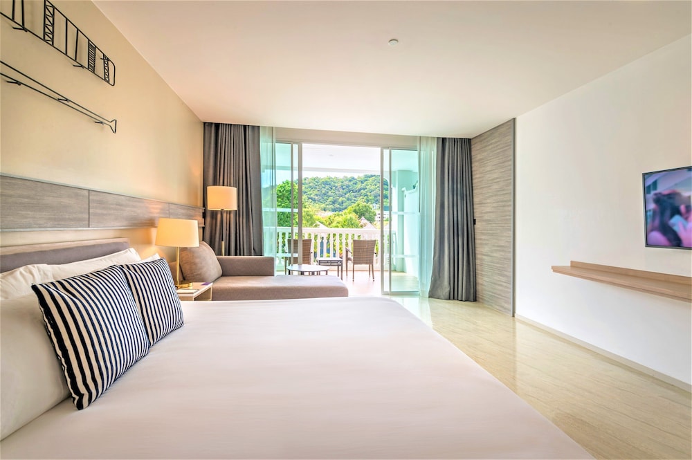 Centara Ao Nang Beach Resort & Spa Krabi — Hotel rooms in Ao Nang, Krabi