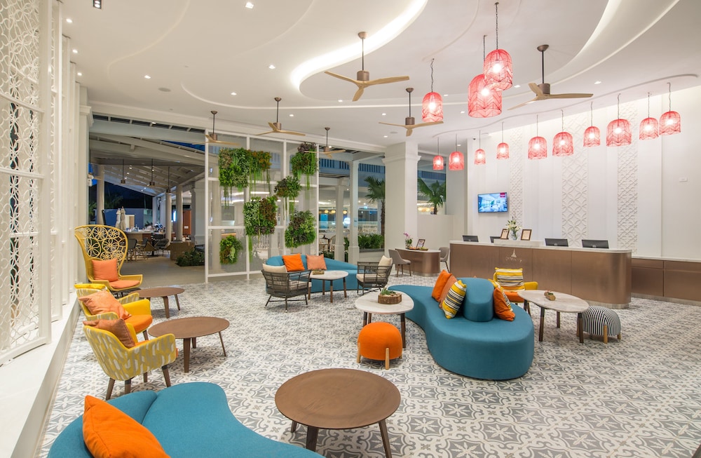 Centara Ao Nang Beach Resort & Spa Krabi — Hotel building in Ao Nang, Krabi