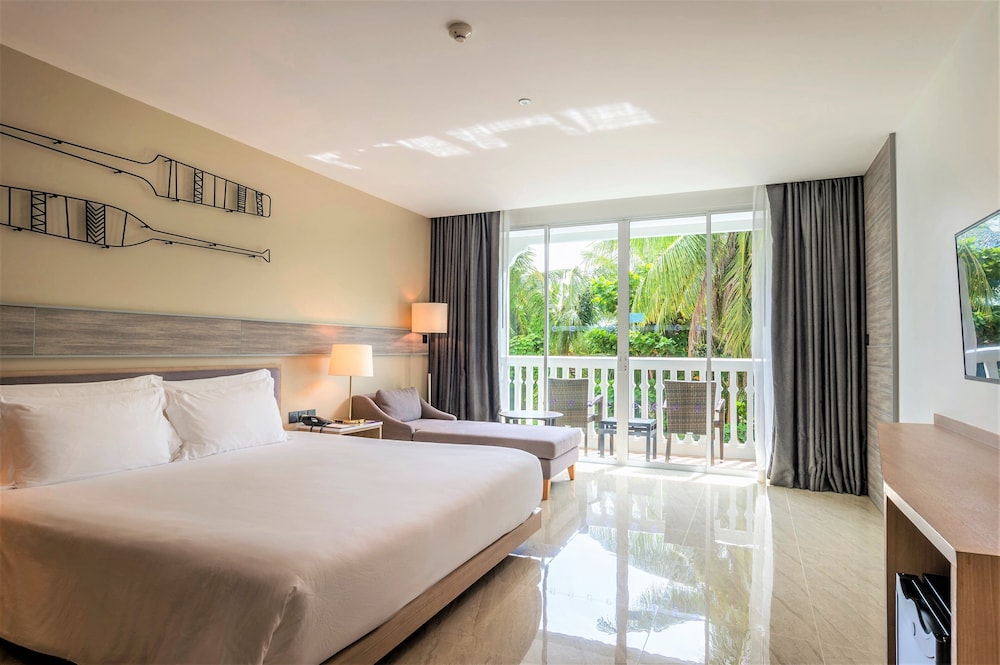 Centara Ao Nang Beach Resort & Spa Krabi — Hotel rooms in Ao Nang, Krabi