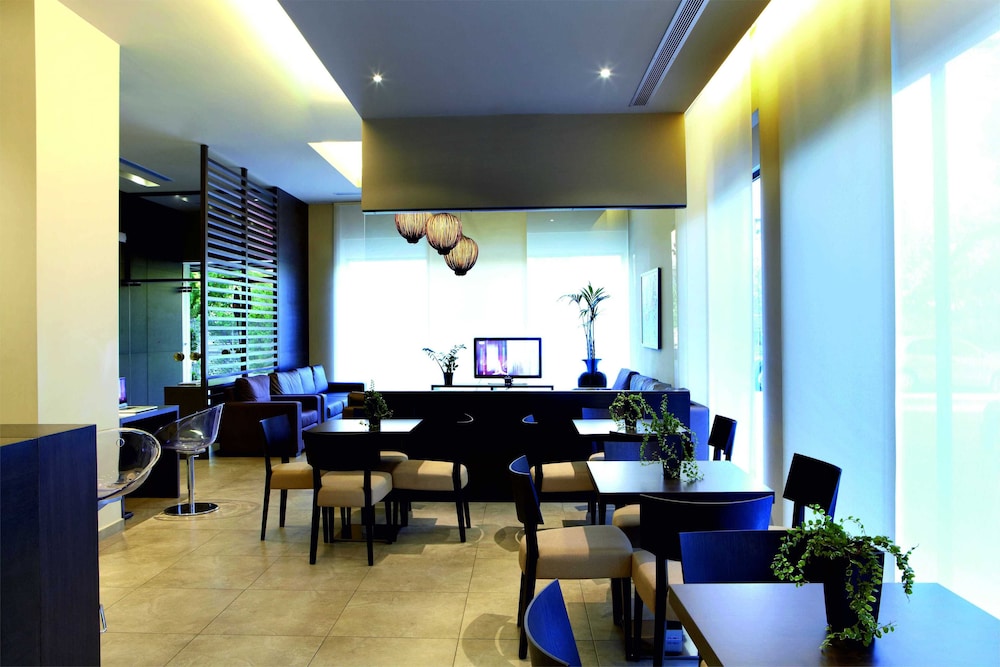 Mouikis Hotel Kefalonia — Restaurant & bars in Argostoli, Ionian Islands