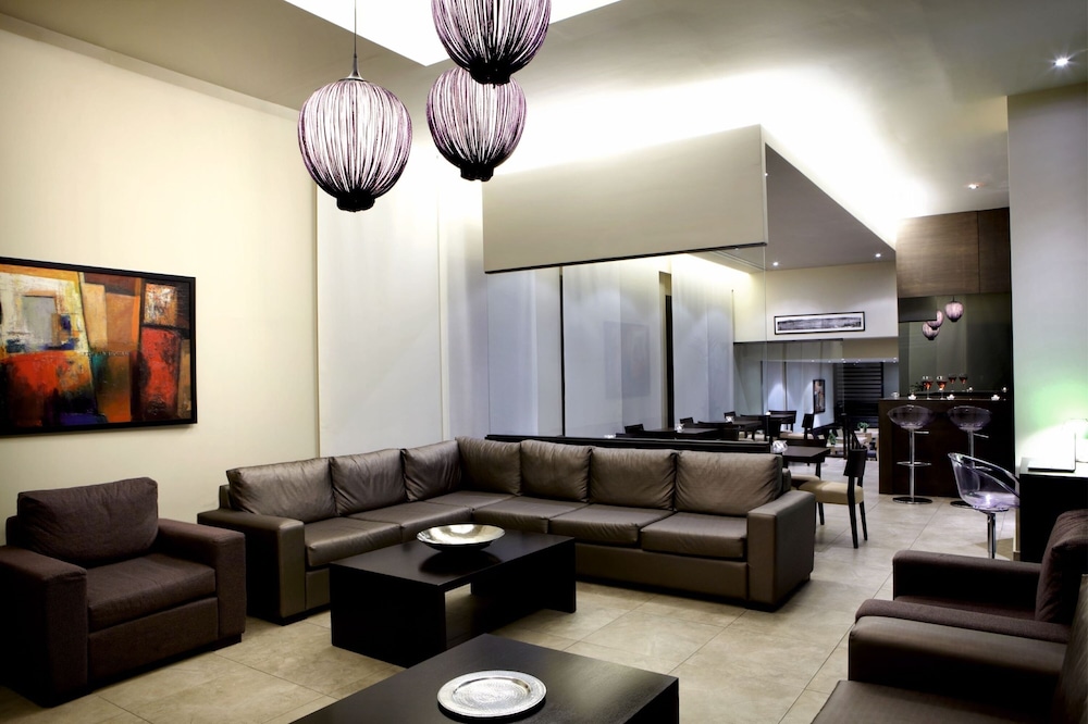 Mouikis Hotel Kefalonia — Restaurant & bars in Argostoli, Ionian Islands