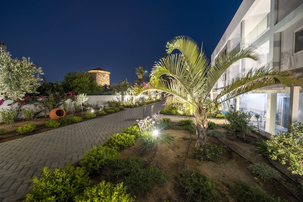 Apollon Windmill Hotel — Hotel building in Kos Town, South Aegean