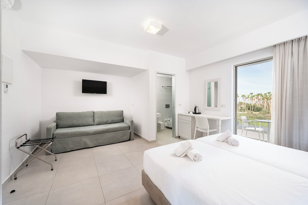 Apollon Windmill Hotel — Hotel rooms in Kos Town, South Aegean