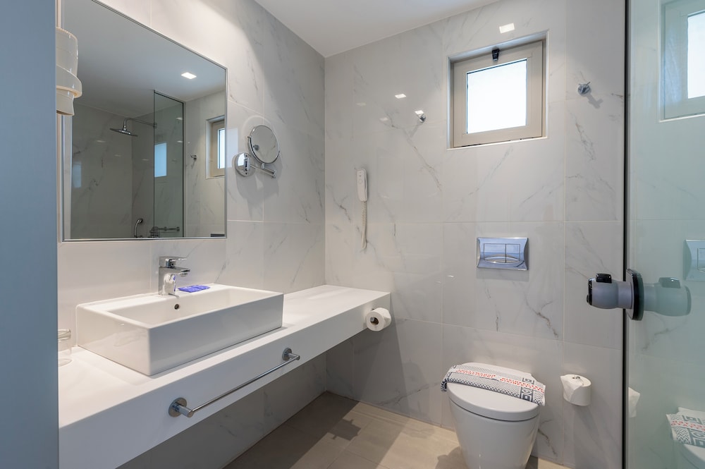 Apollon Windmill Hotel — Hotel rooms in Kos Town, South Aegean