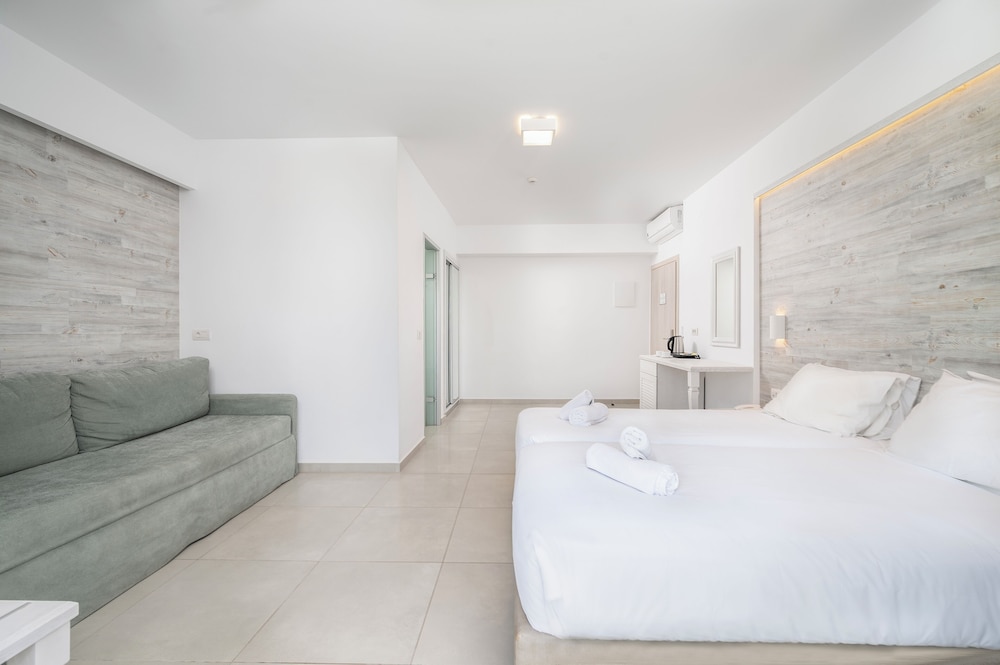 Apollon Windmill Hotel — Hotel rooms in Kos Town, South Aegean