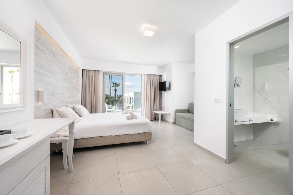 Apollon Windmill Hotel — Hotel rooms in Kos Town, South Aegean