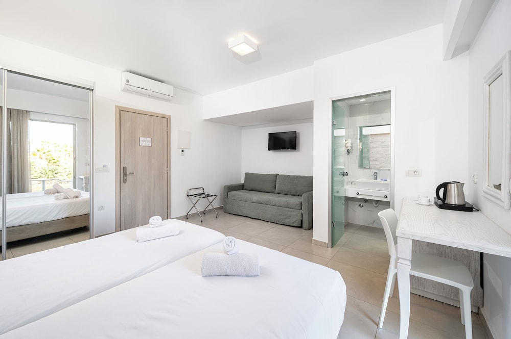 Apollon Windmill Hotel — Hotel rooms in Kos Town, South Aegean