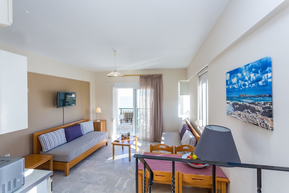 Radamanthy's Apartments — Rooms in Rethymnon