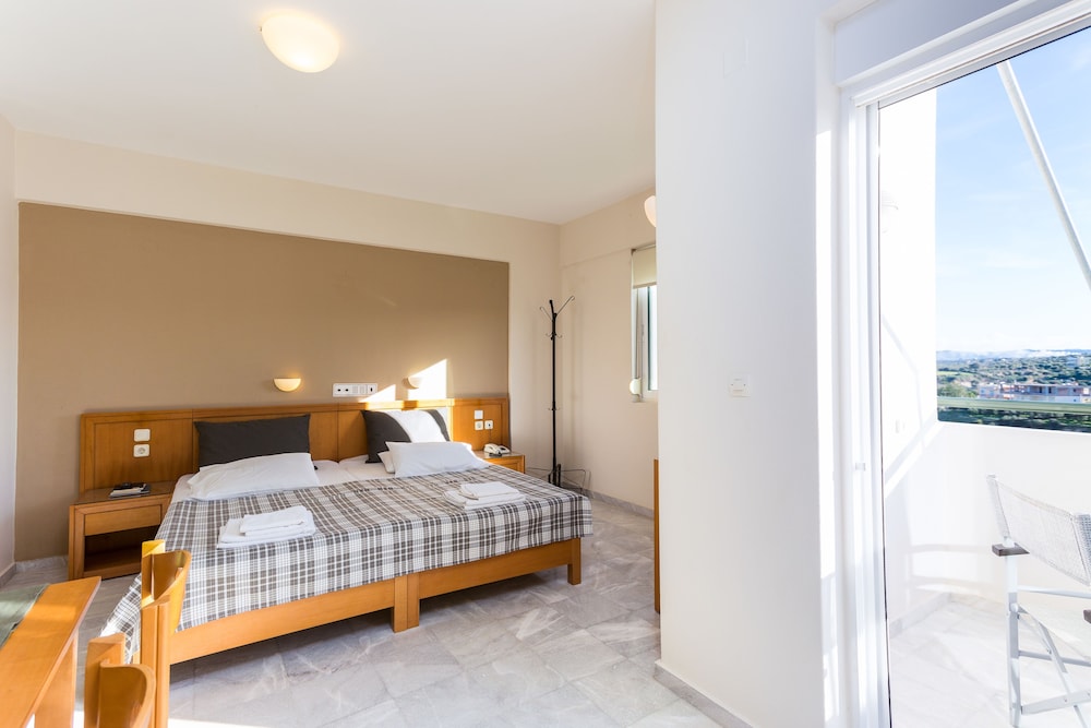 Radamanthy's Apartments — Rooms in Rethymnon
