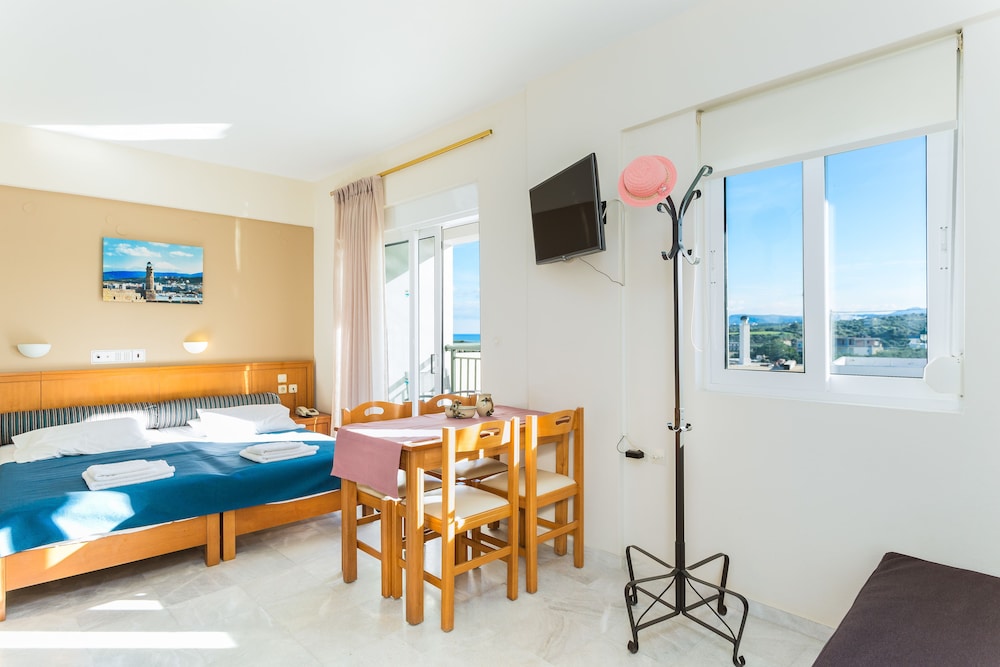 Radamanthy's Apartments — Rooms in Rethymnon