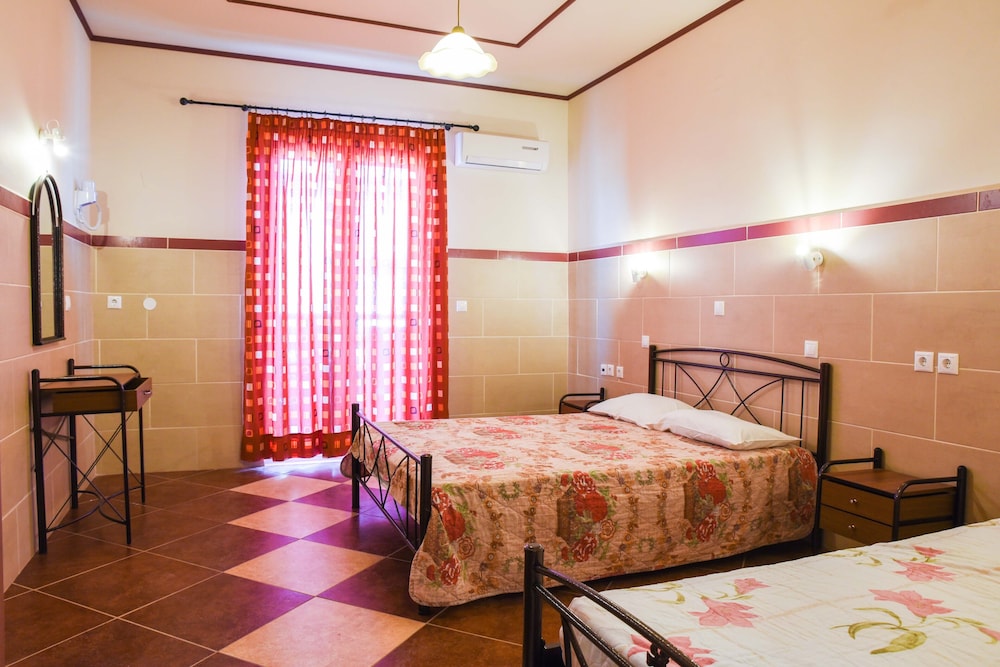 Chrysoula Hotel & Apartments — Hotel rooms in Kefalos, South Aegean